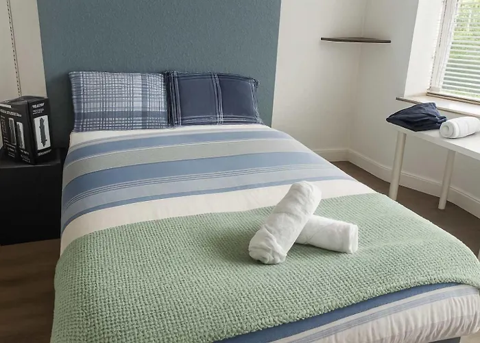 Family-friendly 4-bedroom Retreat In -ideal For Contractors And Work